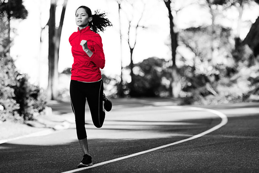 Der richtige Schuh ist das A und O für einen gesunden Lauf. Lass dich daher von unserem Fachpersonal beraten und finde mit unser Hilfe den richtigen Schuh für deinen Fuß und Laufstil.