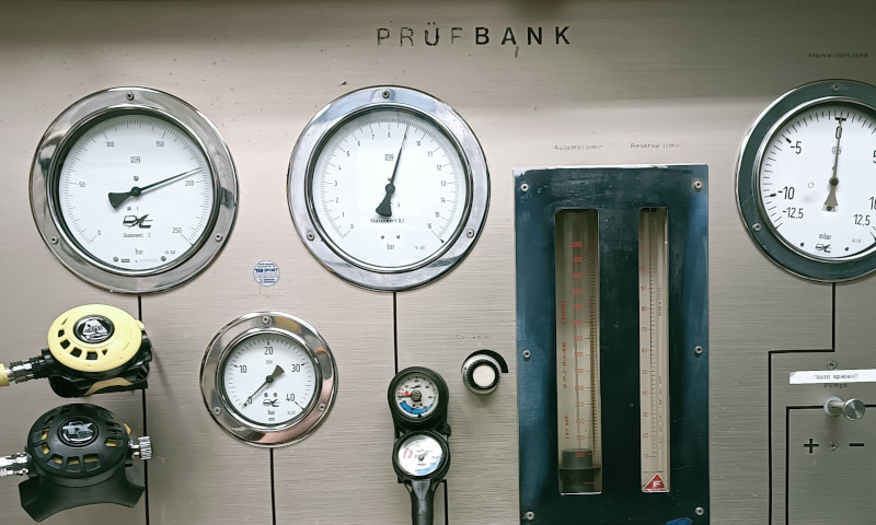 Prüfung, Revision und Wartung von Tauchautomaten, Atemreglern und 1. Stufen