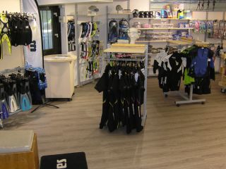 Schnorchel, Tauchbrillen, Schwimmbrillen ...