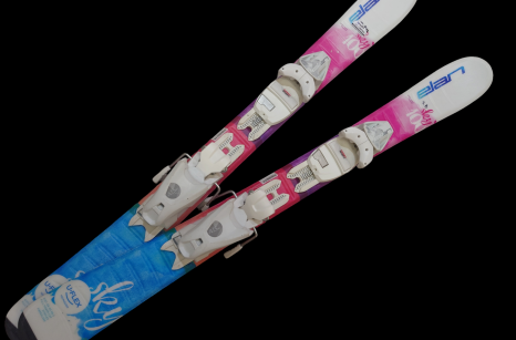 Gut erhaltener Ski